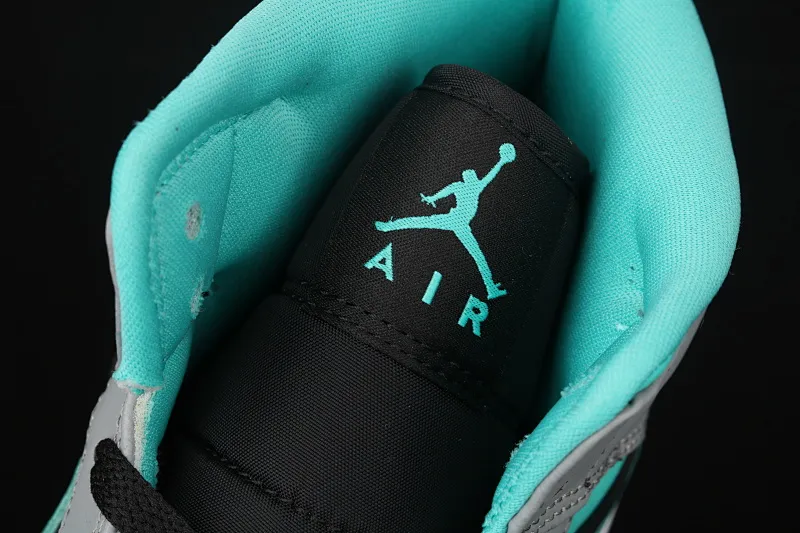 All categories Air Jordan Jordan series basketball shoes Air Jordan 1 Mid Air Jordan 1 Mid AJ1 Joe 1 Zhongbang basketball shoes 554724-063